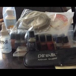 Dinair airbrush makeup kit